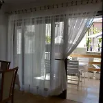 Jade Apartman *
